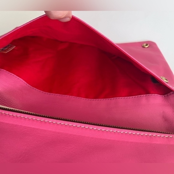 New with Tags - Dooney & Bourke Pink Clutch - Picture 13 of 15